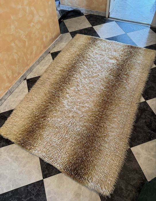 Голям китеник в цвят екрю