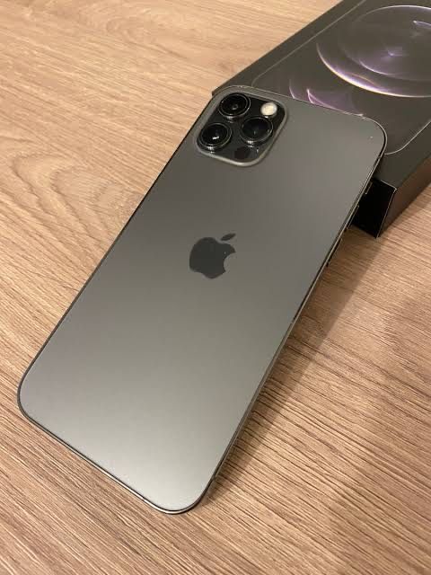 Продам Айфон 12 Про, iPhone 12 pro