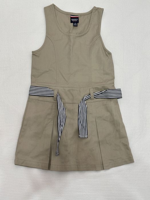 Одежда на девочку на возраст 4-6 лет (рост 110-116). Все за 200 000