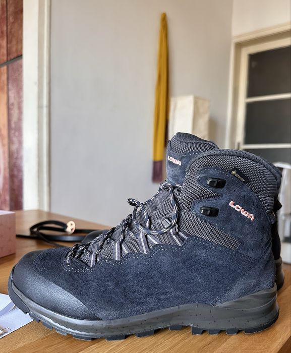 Планински зимни обувки Lowa