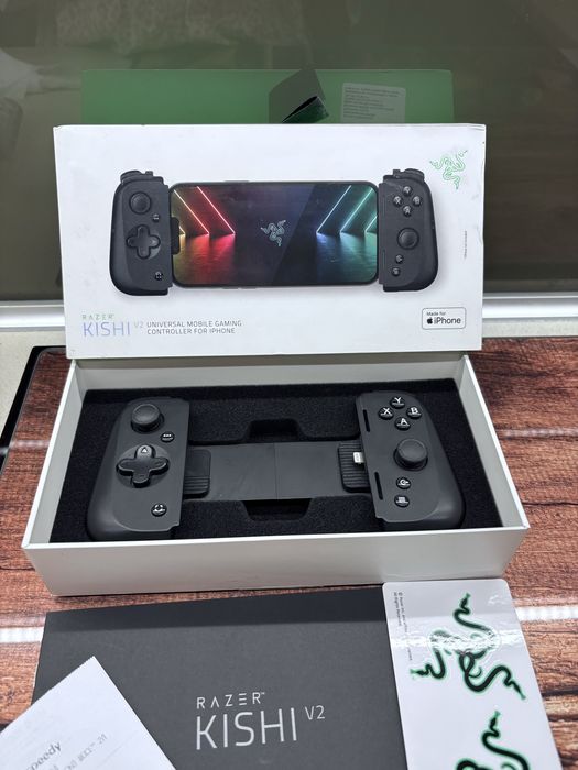 Джойстик Razer Kishi V2