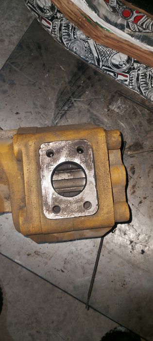 Продам насос гидравлический