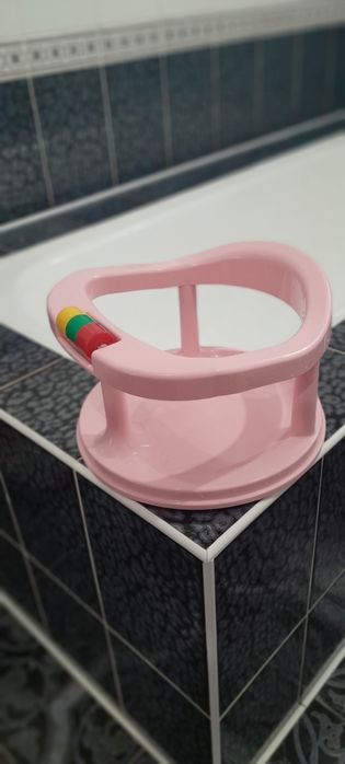 Продам стульчик для купания