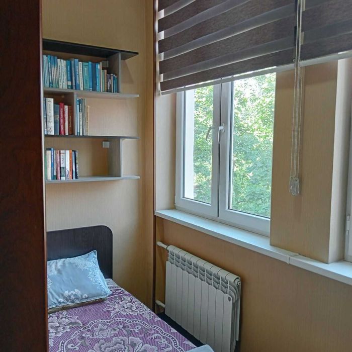 Продаётся 2/4/4 Урда,улица Алишера Навои,площадь,метро Мустакиллик.