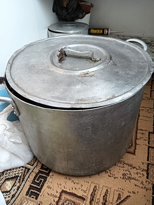 Продам кастрюлю 50литров