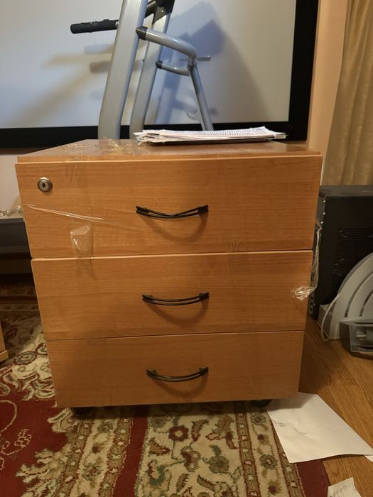 Офисная мебель, стулья