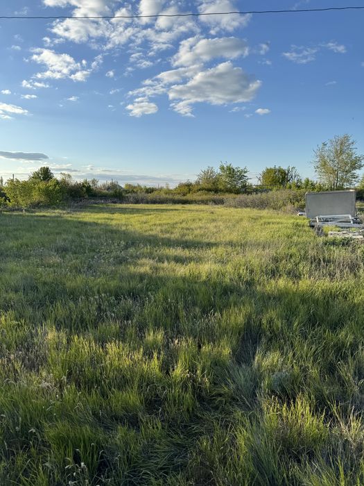 Продается дачный участок без построик