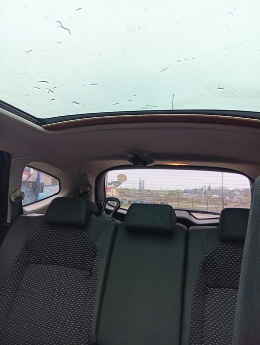 Nissan Qashqai +2 2010