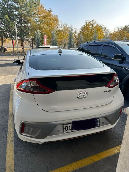 Hyundai ioniq elektromobil