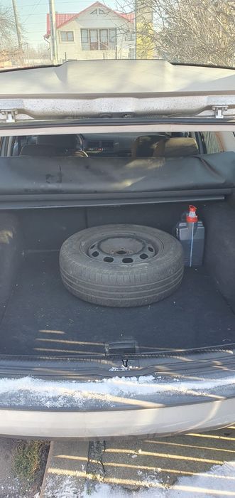 Vând Volkswagen golf