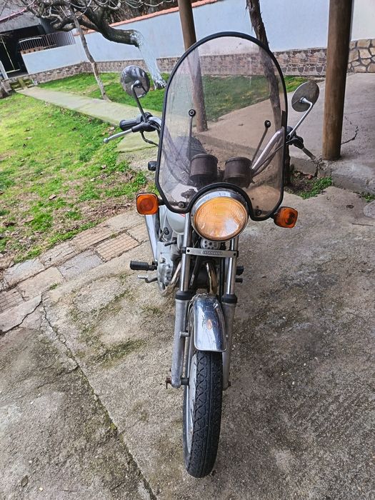 Мотоциклет HONDA