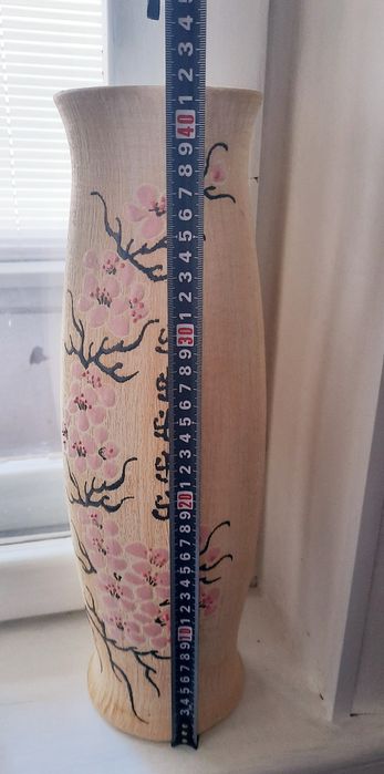 Продам Декаративную вазу САКУРА