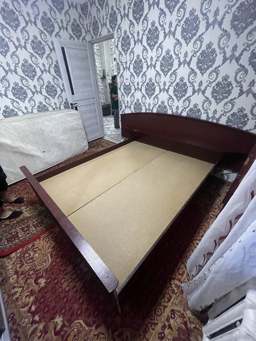 Mebel spalni kravat