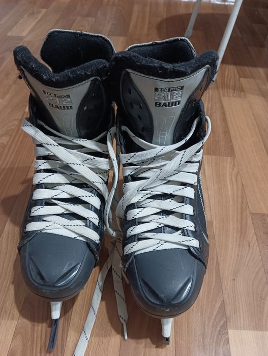 Продам коньки,ледорубы