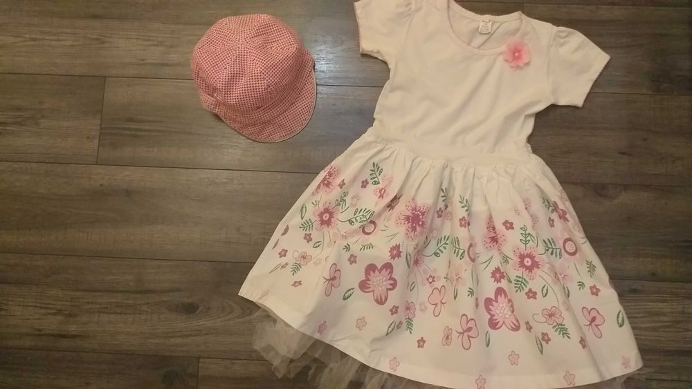 Уникални дрехи за малка госпожица размер116- 134 различни цени