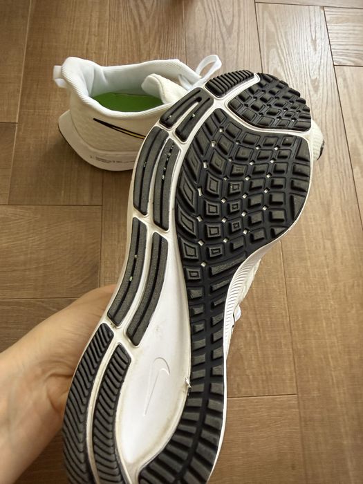 Кроссовки Nike 40 размер