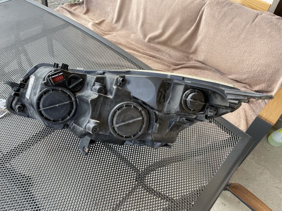 Десен фар за Опел Инсигния