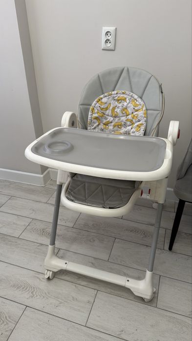 Детский стол для кормления