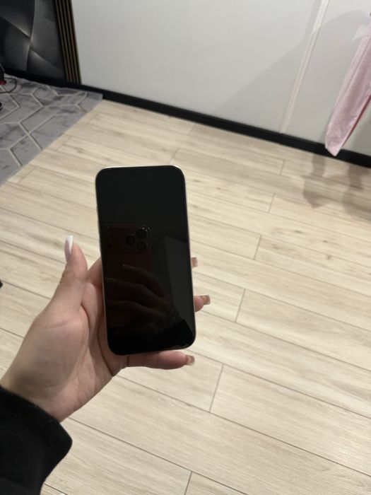 Продам iPhone 15 Pro, 128 GB