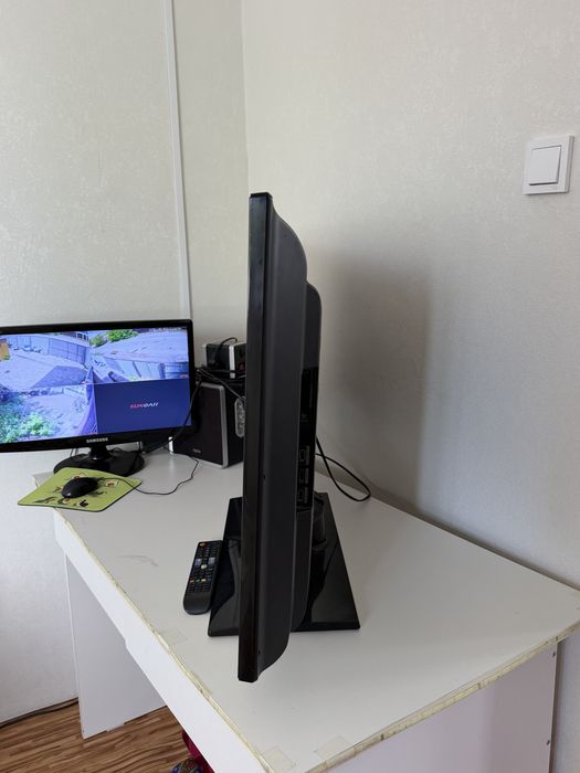 Продам телевизор samsung UE40EH5307K