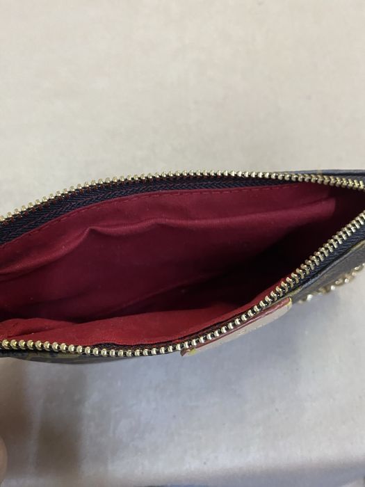 Geantă Louis Vuitton