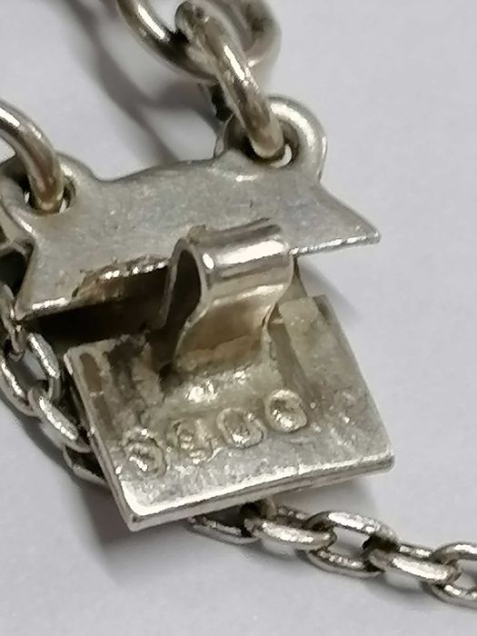 Старинна сребърна гривна с камъни