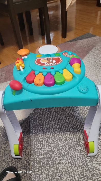 OFERTA Jucarie bebe Antemergator si Masa de activitati