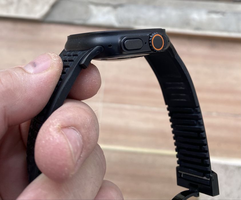 Apple watch ultra 2 titanium milanese loop