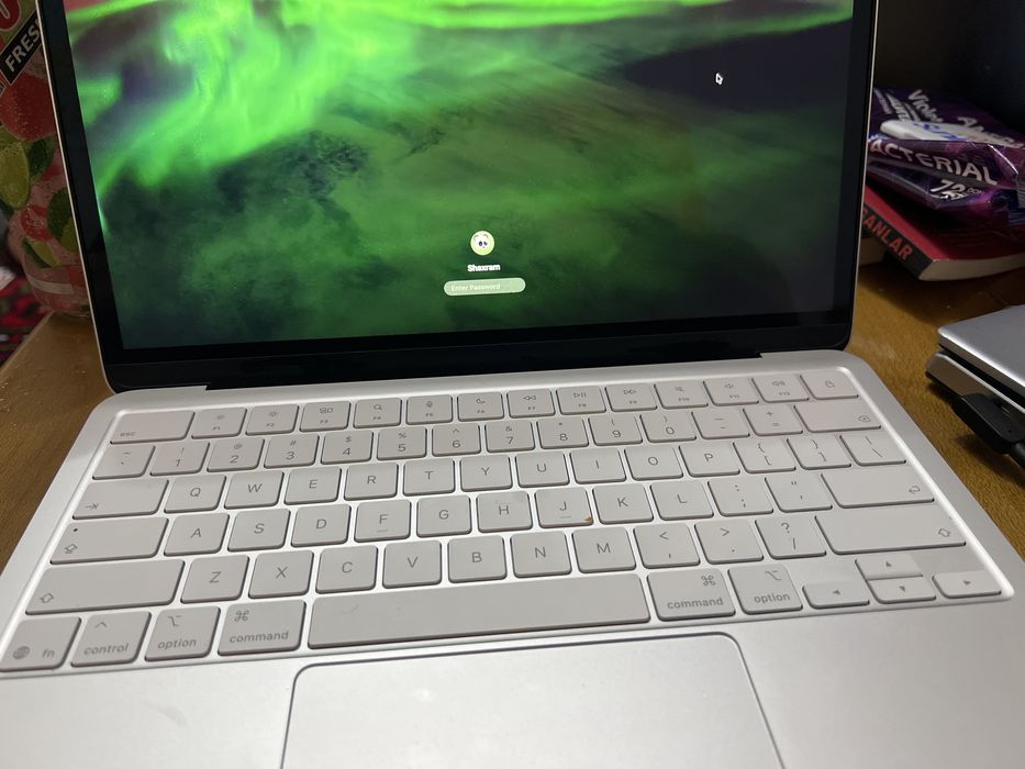 Macbook neo yangi