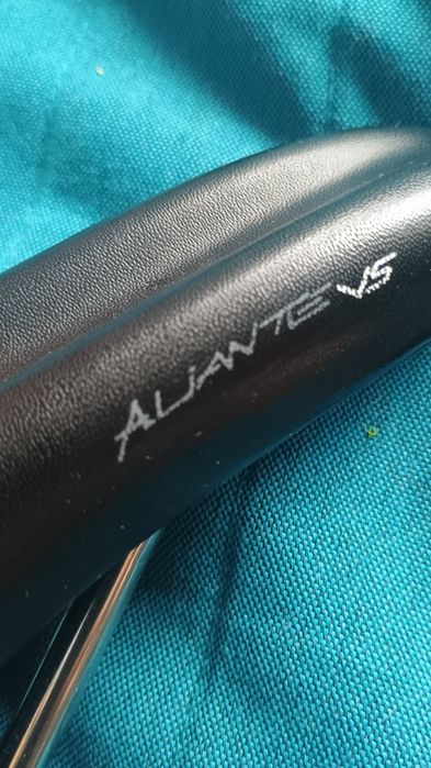 Продавам седалка  Fizik Antares VS Kium Black/Red А0 3041карбонова осн