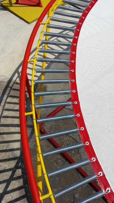 БЪНДЖИ  атракцион