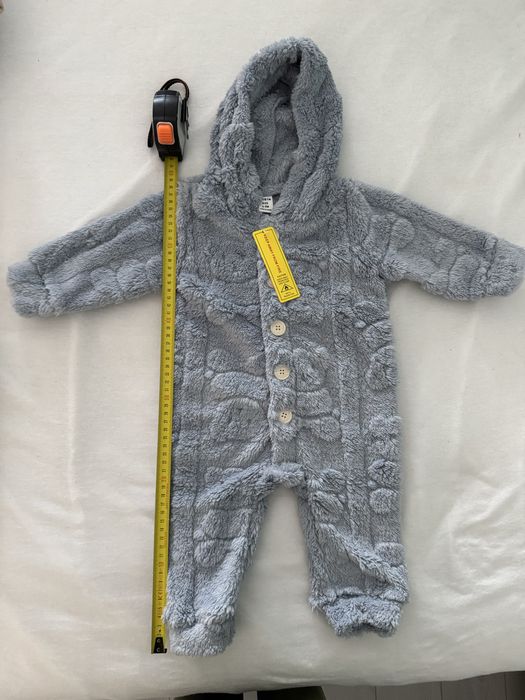 Combinezon salopeta subtire 6-9 luni, marimea 74, NOU cu eticheta