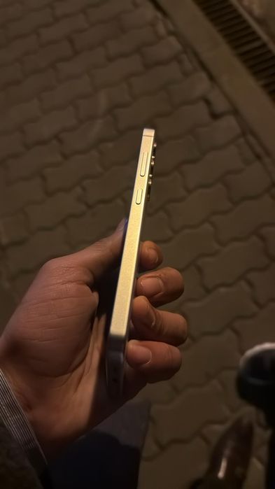 Vand samsung s24 normal cu 128 fara nicio problema sau zgaarietura