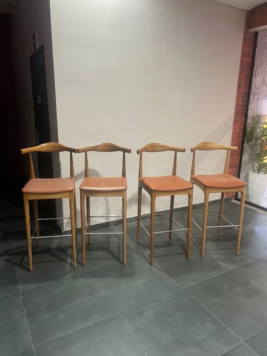 Барные столики 4 штук