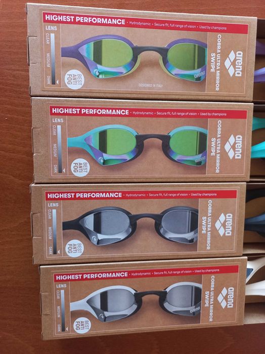 Нови модели очила за плуване  Arena Cobra