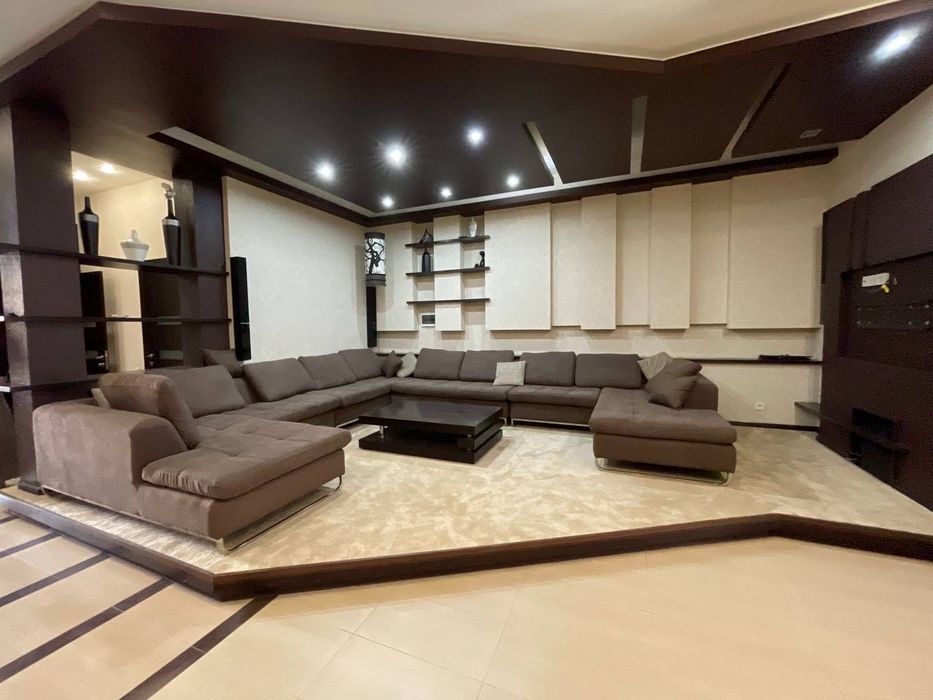 Евро дом махаля Ивлева под коммерцию и проживание с бассейном