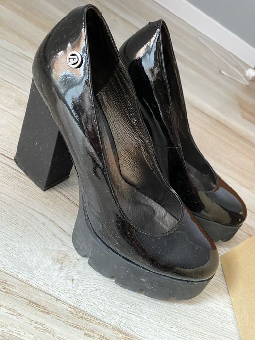 Туфли, босоножки