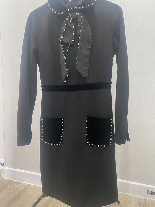 Платье под Gucci