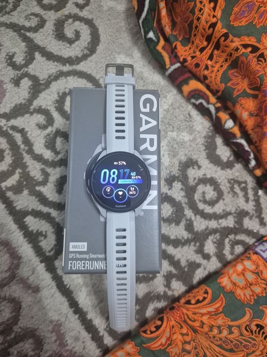 Смарт часы Garmin Forerunner 165
