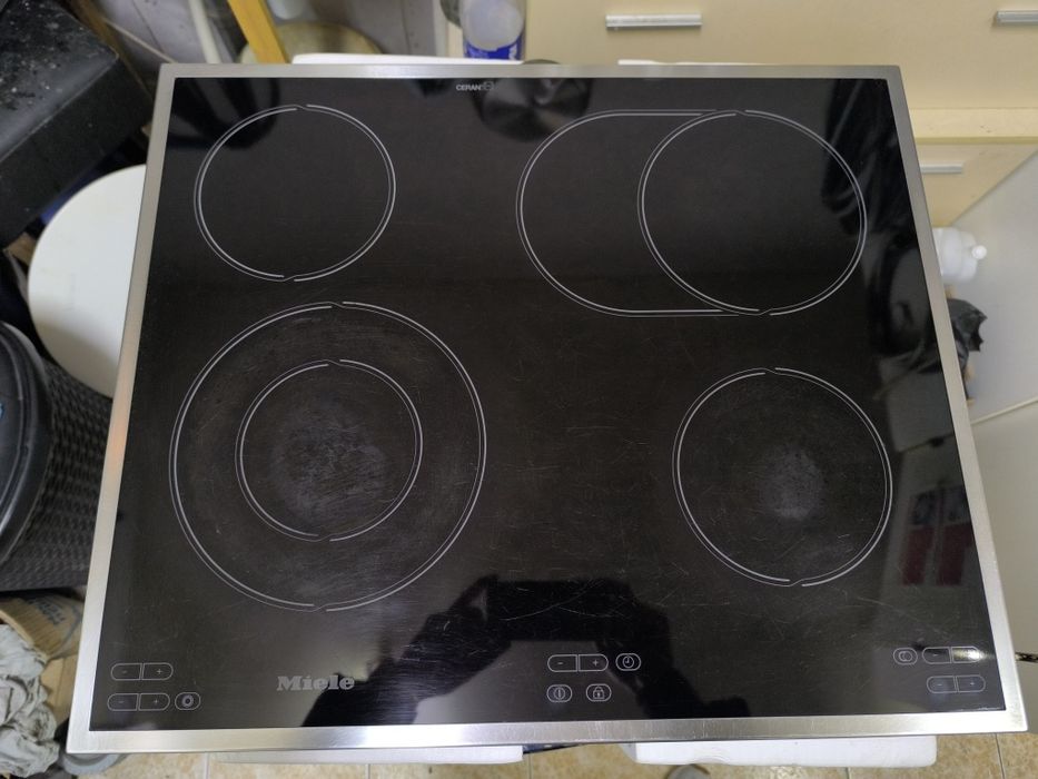 Керамичен плот Miele KM 547 EDST