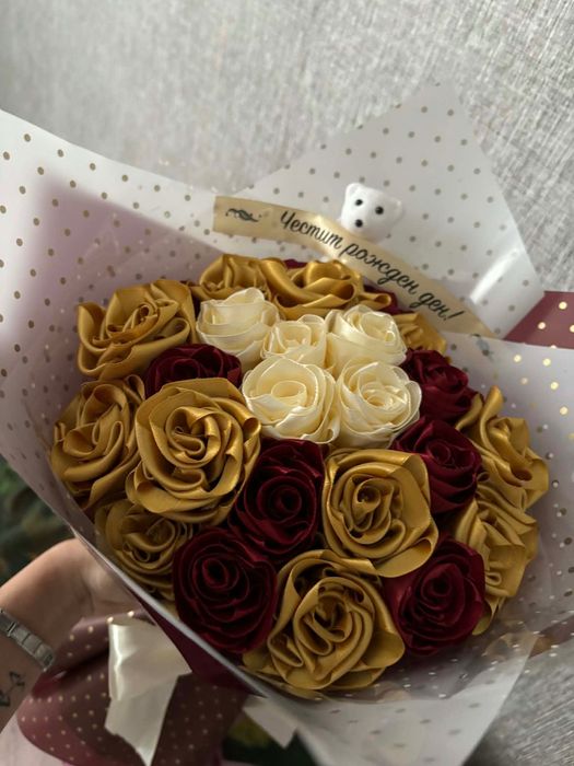 букети от рози(сатен)  - вечен подарък