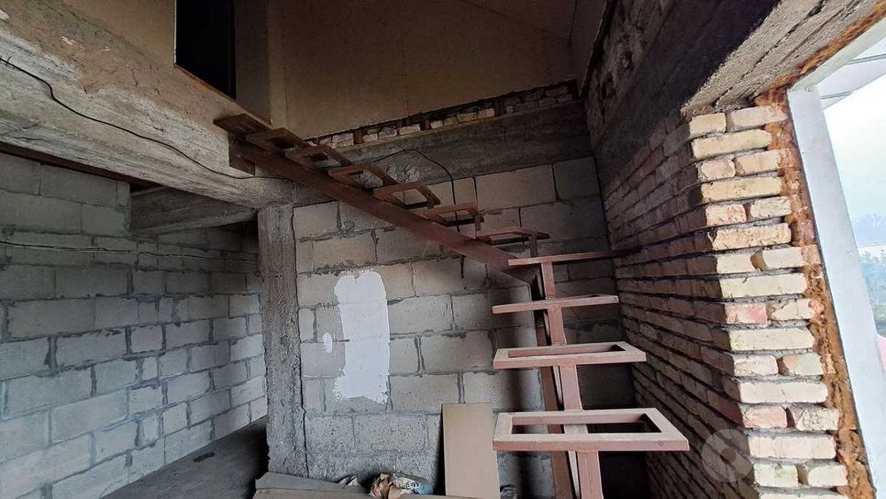 Ko`p qavatli turar joydagi xonadon (11/b - uy, 5-xonadon)