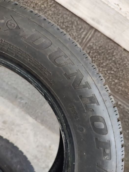 Vând 2 Cauciucuri 215/60/16 M+S Dunlop Import recent Germania