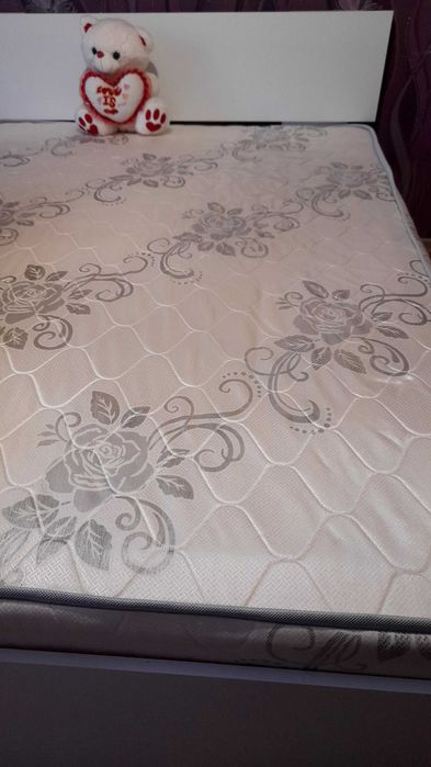 Продам кровать 160х200