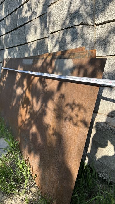 Лист металла.