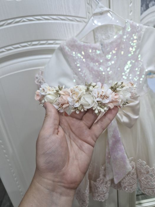 Продам красивое детское платья