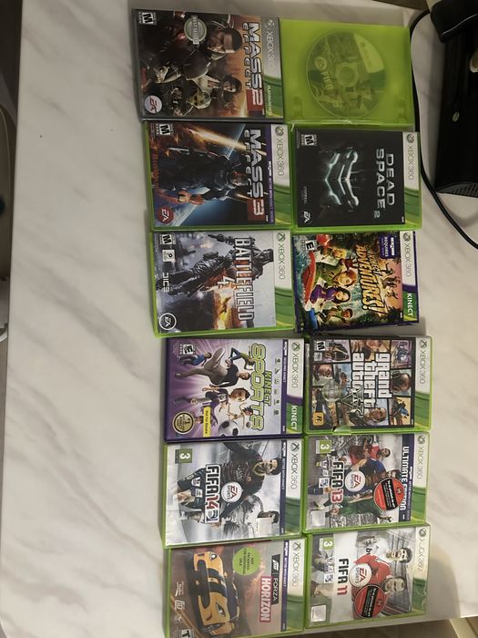 Xbox 360 ,12 jocuri , stare perfecta!