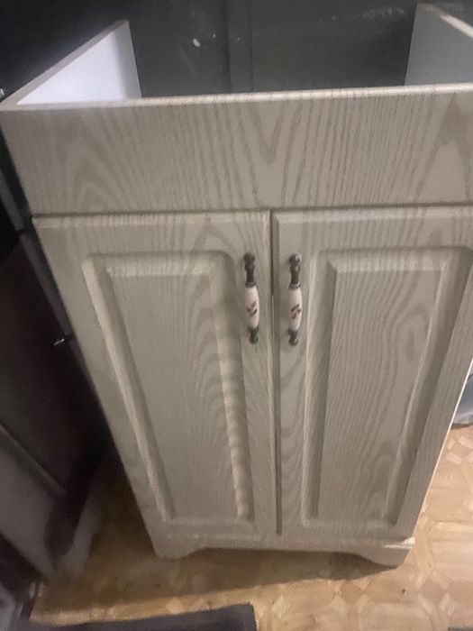 Продам раковину с тумбой!!!