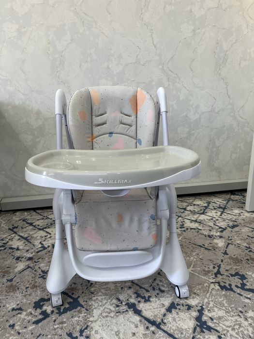 Детский стульчик для кормления