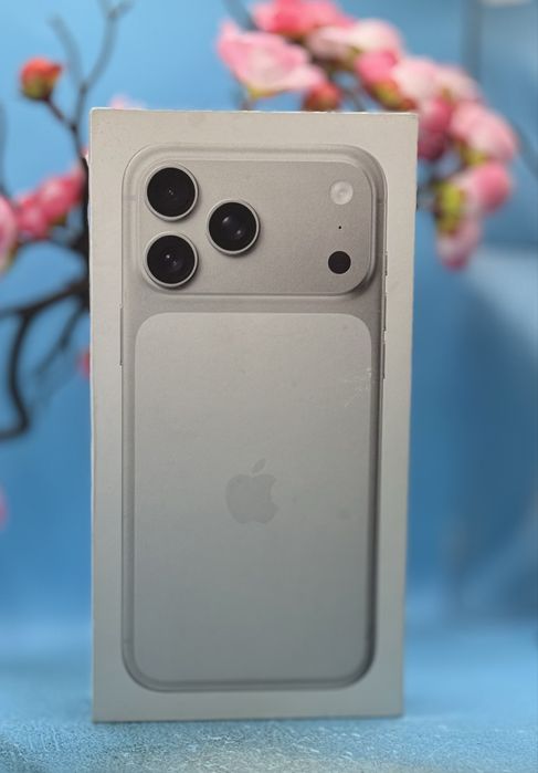 НОВ!!! Apple iPhone 17 Pro Max, 256GB, 5G, Silver + адаптер Apple